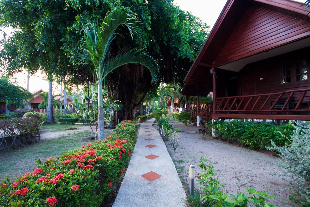 Morning Star Resort Baan Tai Bagian luar foto